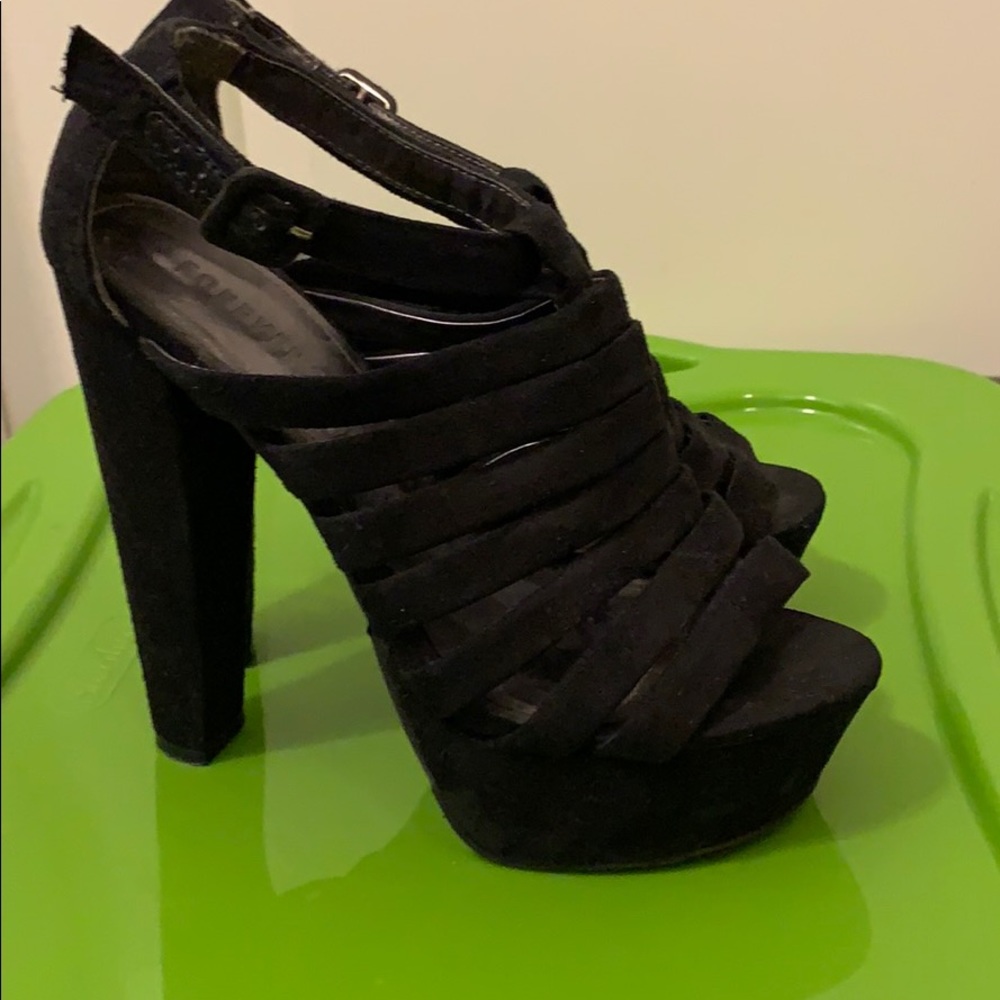 Forever 21 black open toe high heels size 7
